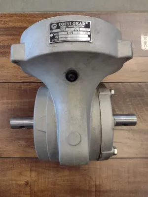 Valley Irrigation 31:1 Gear Ratio Footed Right Angle Worm Drive Gearbox