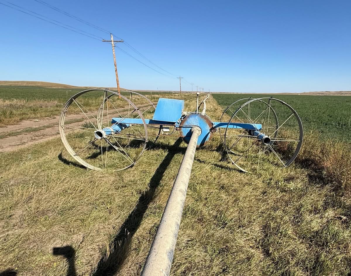 Used 3/8 mile wheel line system 