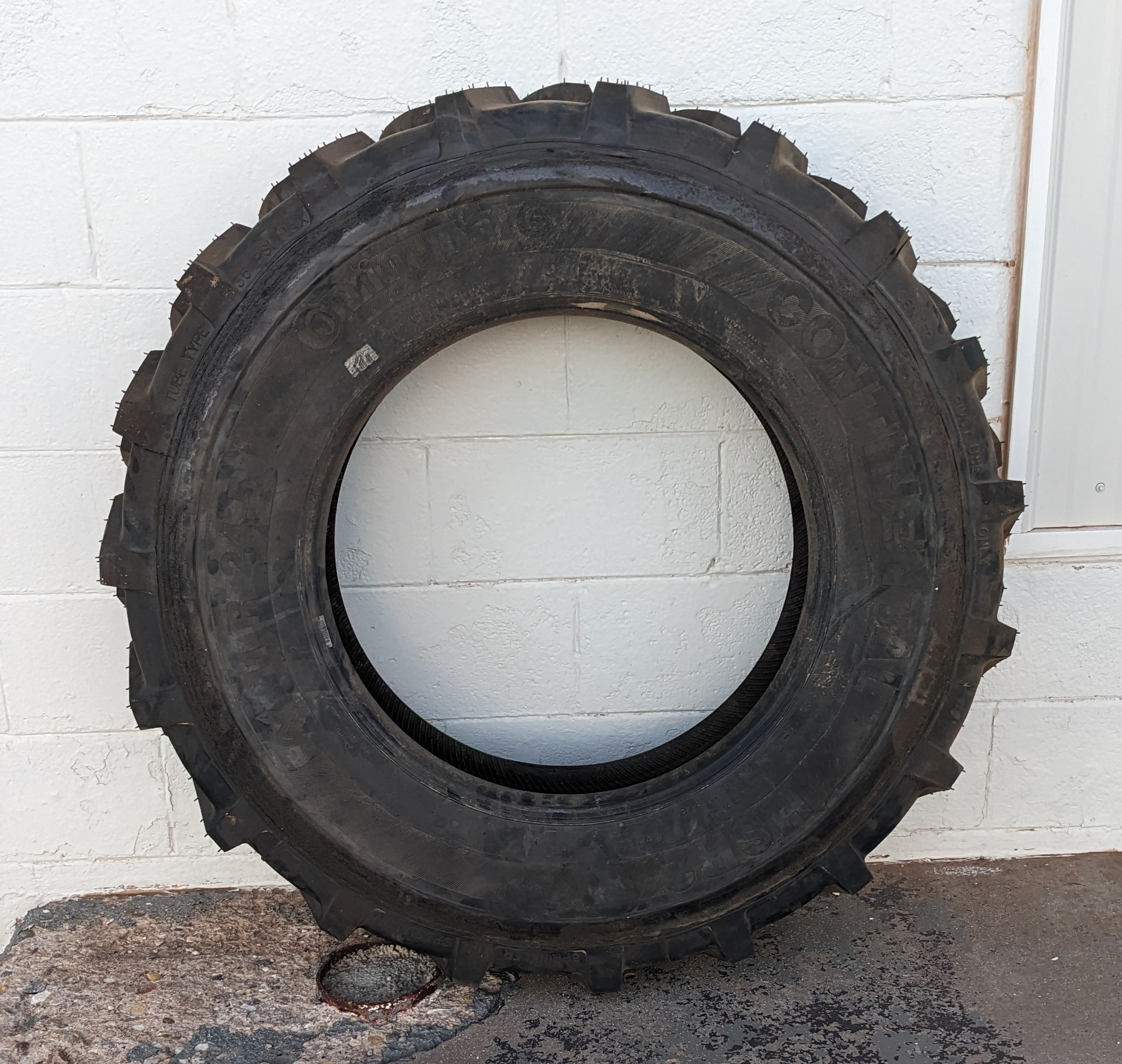 11R 24.5 Recap TIRE ONLY